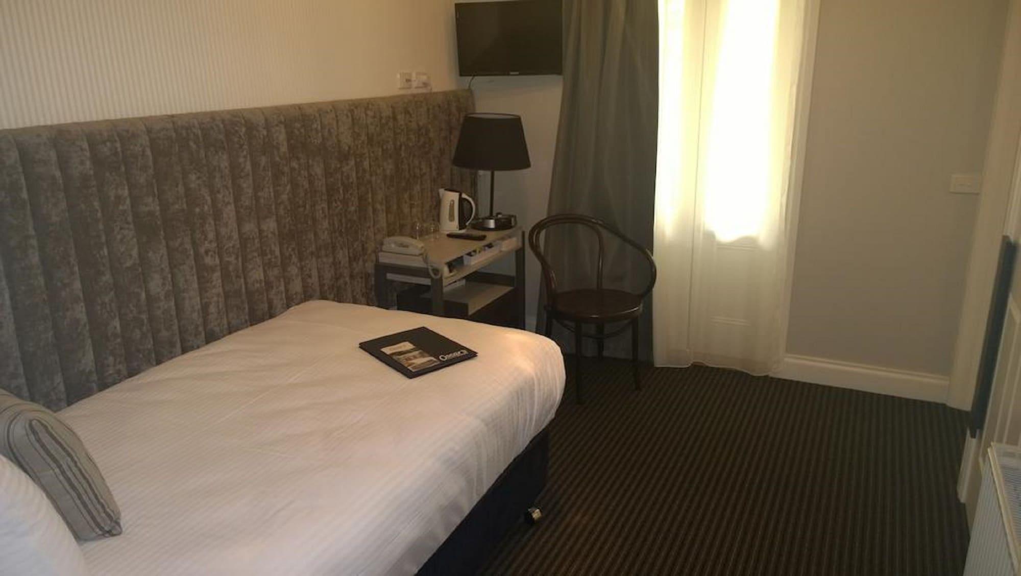 Hotel Oscar'S On The Yarra Warburton Esterno foto