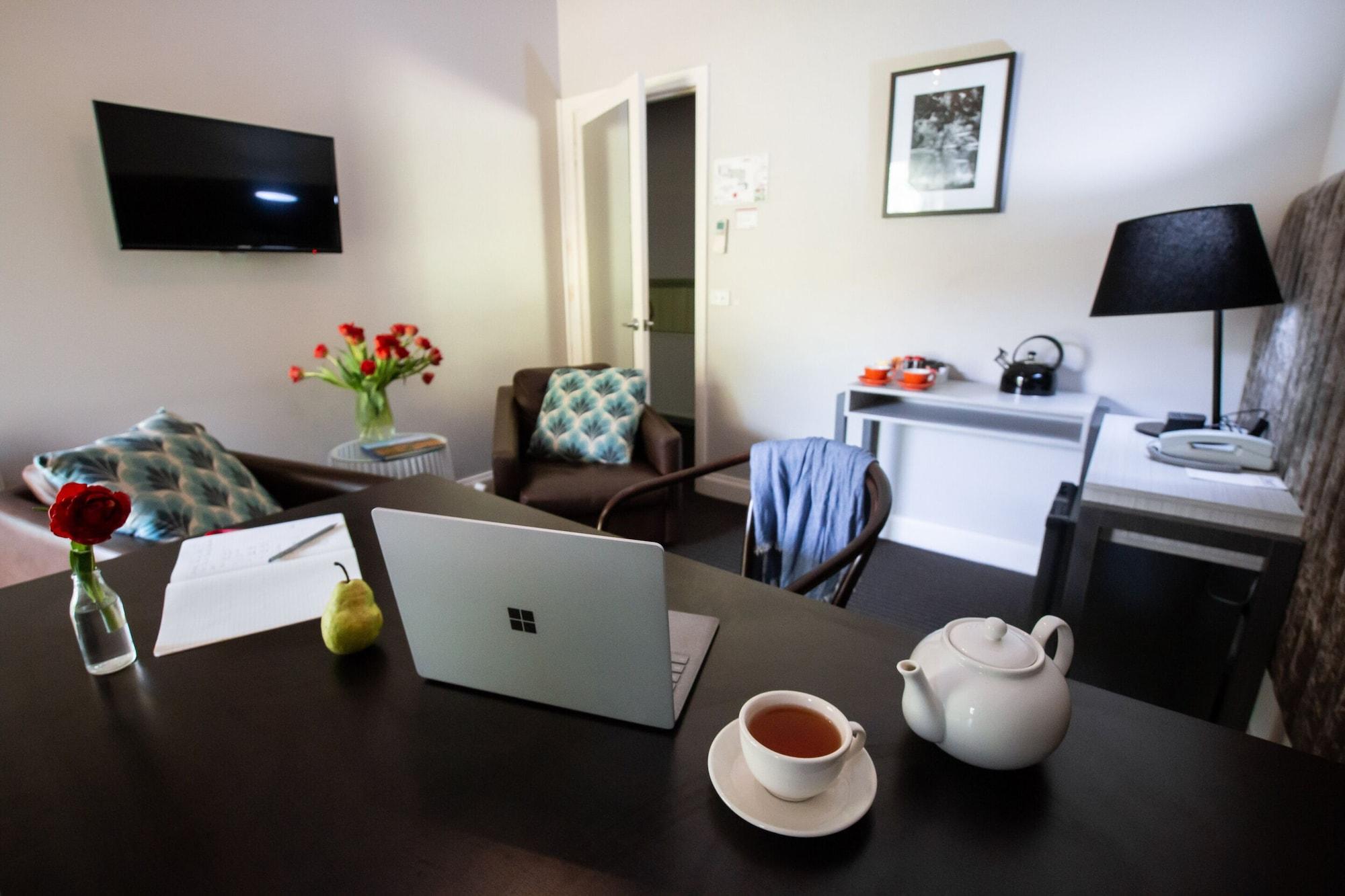 Hotel Oscar'S On The Yarra Warburton Esterno foto