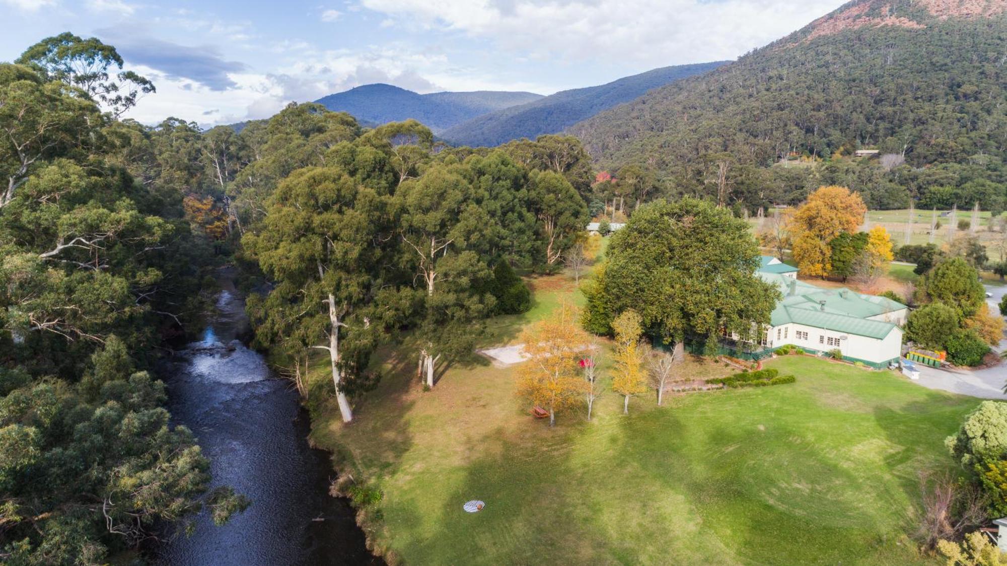 Hotel Oscar'S On The Yarra Warburton Esterno foto