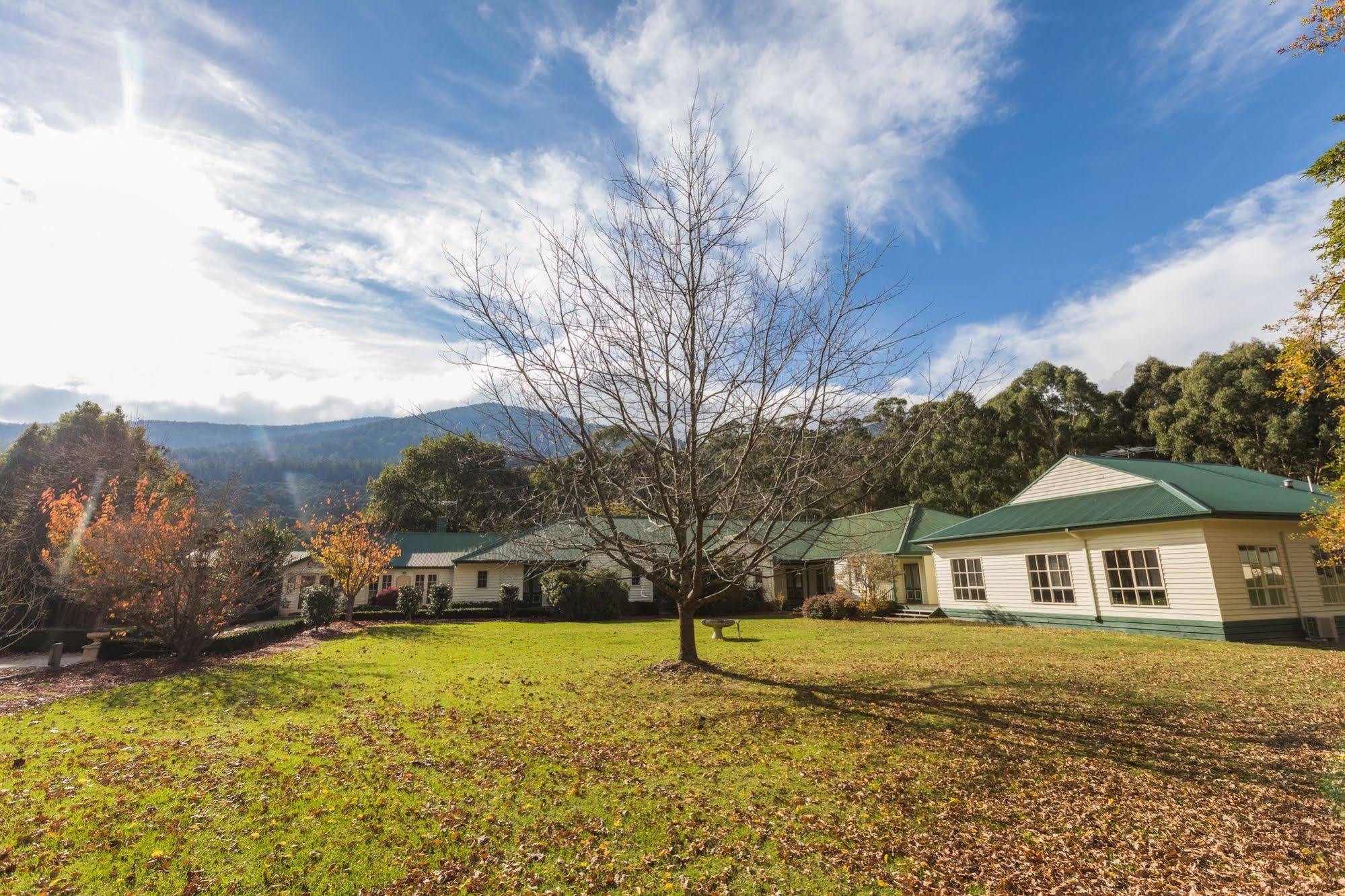 Hotel Oscar'S On The Yarra Warburton Esterno foto