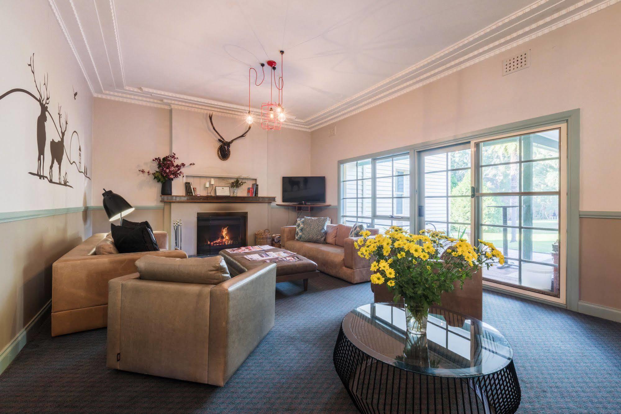 Hotel Oscar'S On The Yarra Warburton Esterno foto