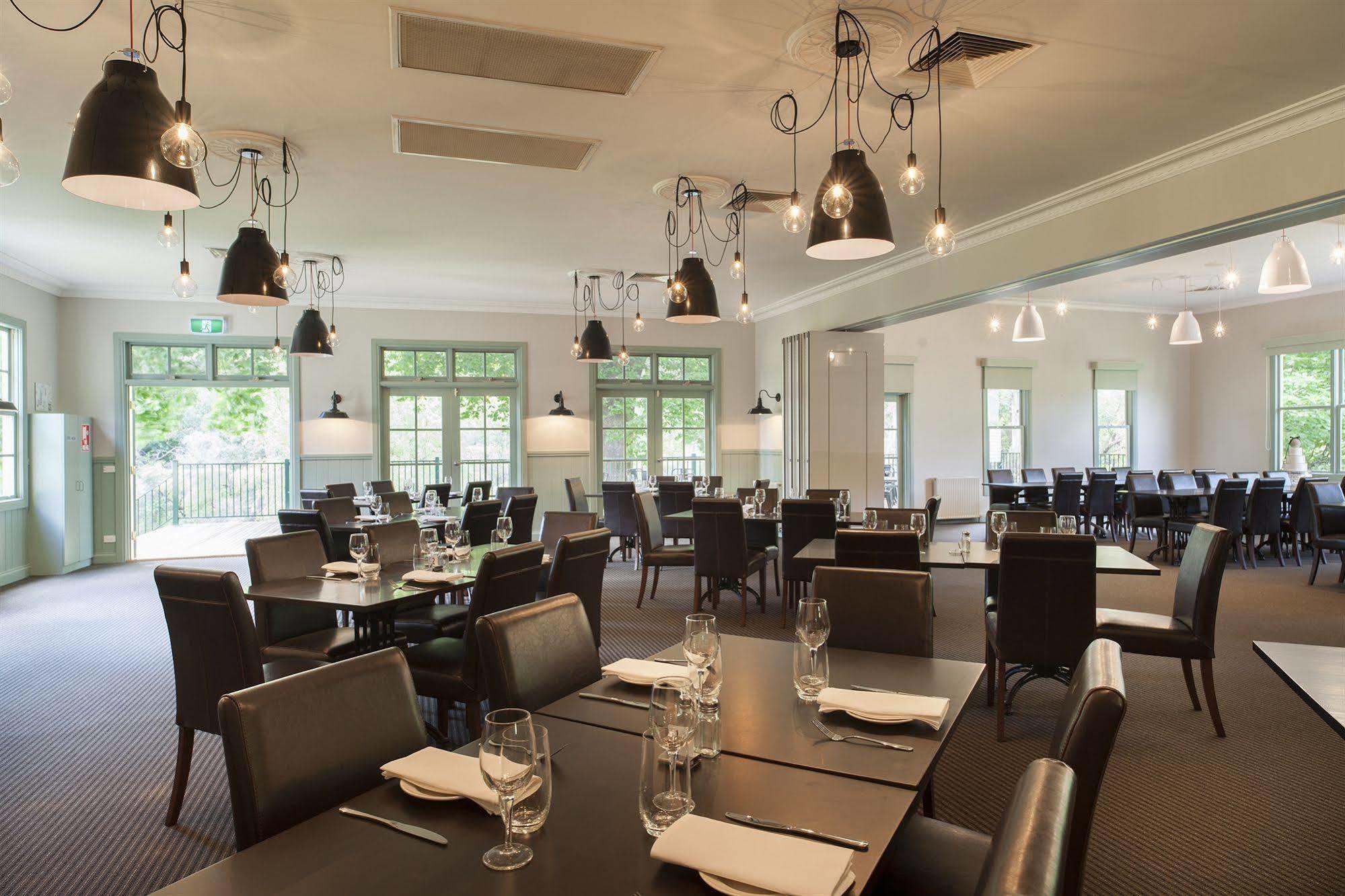 Hotel Oscar'S On The Yarra Warburton Esterno foto