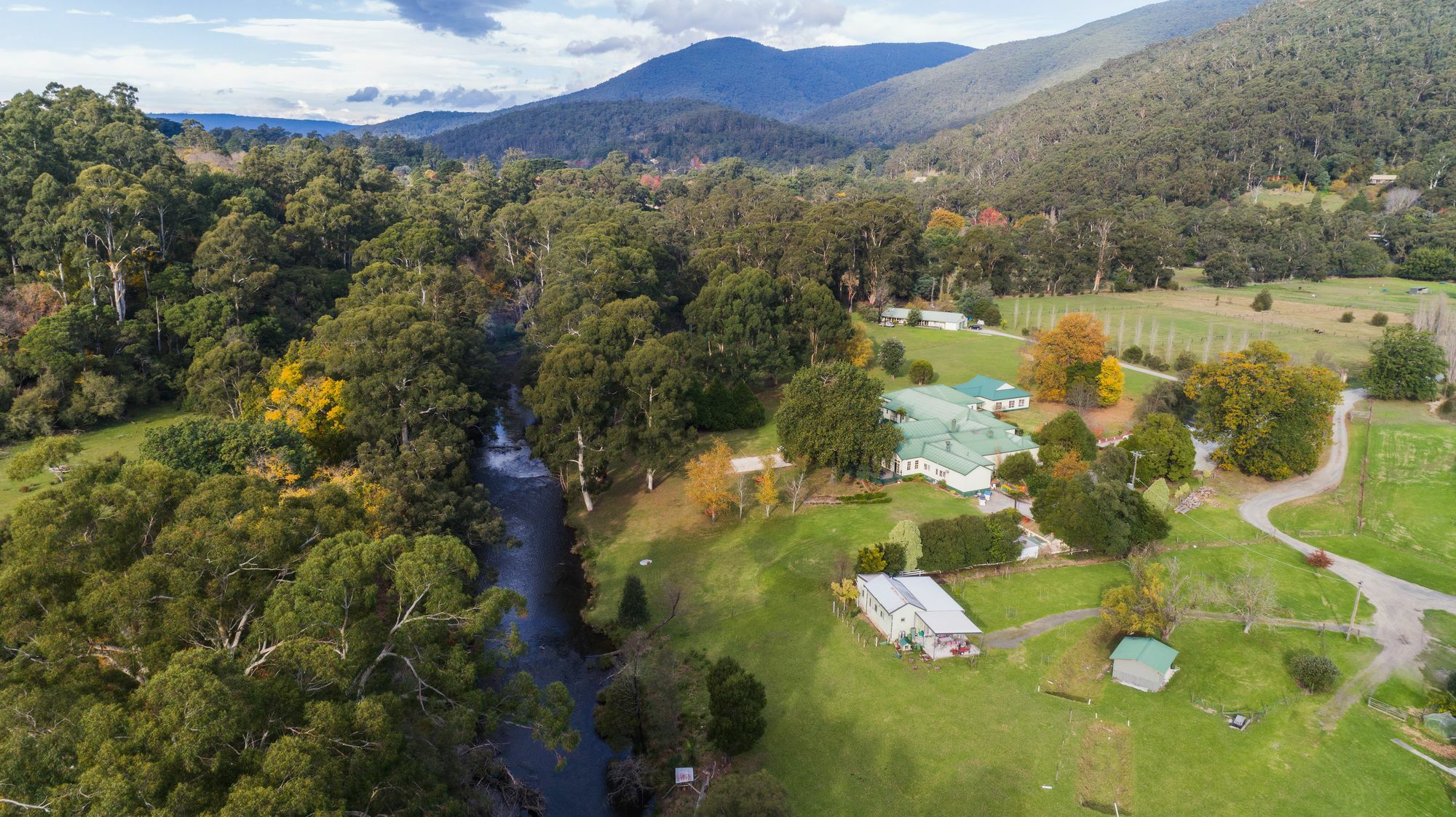 Hotel Oscar'S On The Yarra Warburton Esterno foto